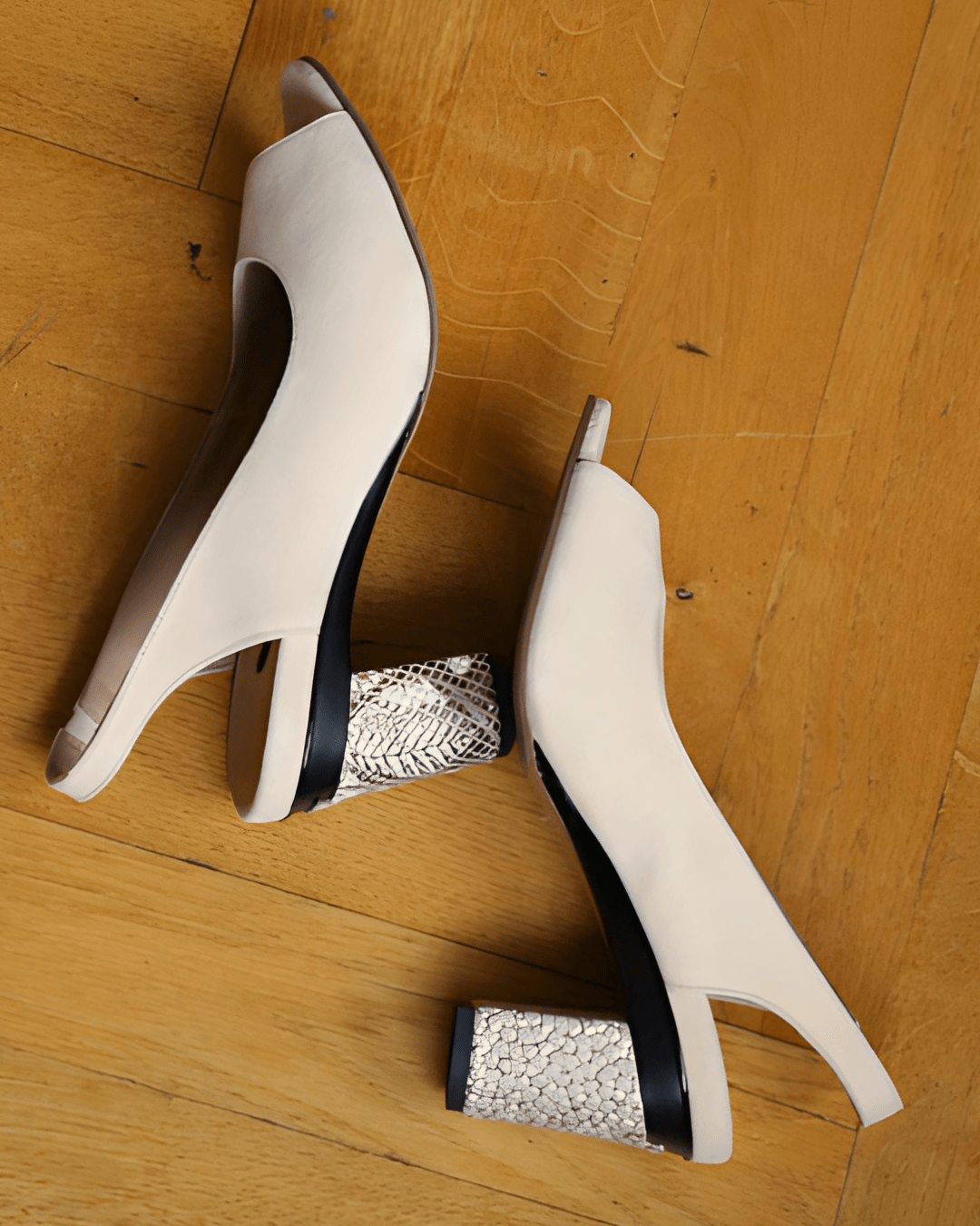 Sophie Sling Back Velours Amande - Tanya Heath Paris