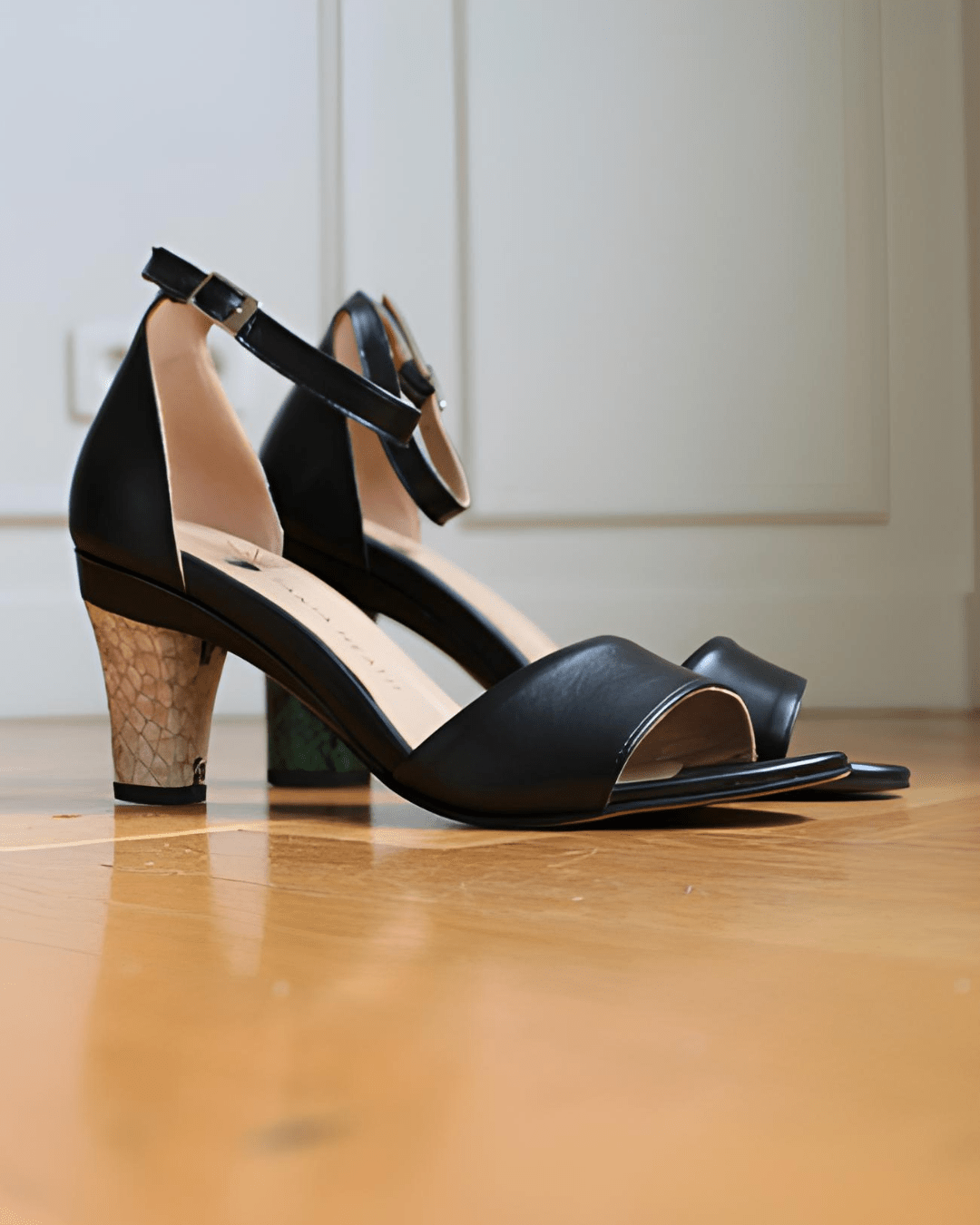 Deyi Sandale Noire - Tanya Heath Paris