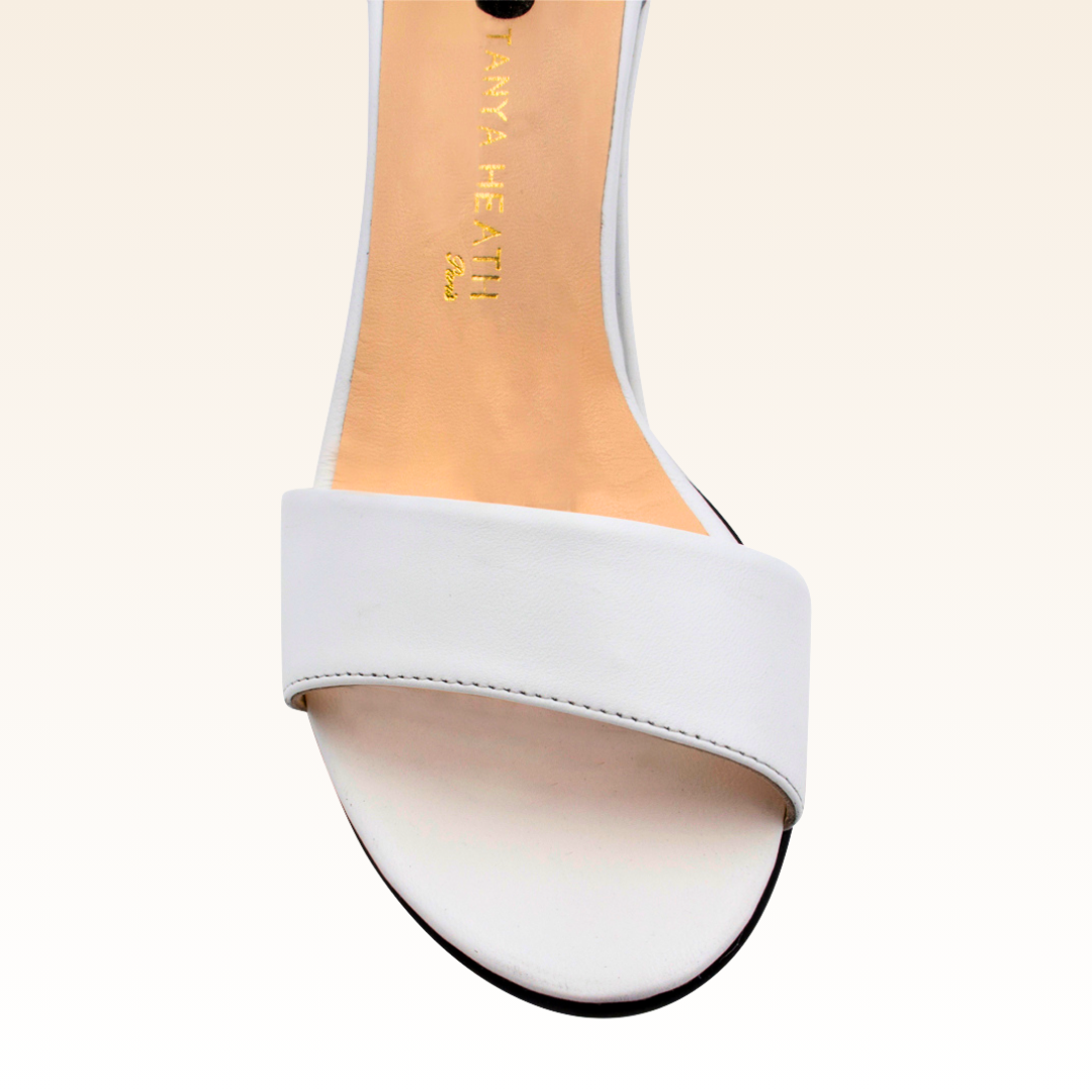 Deyi White Sandal 