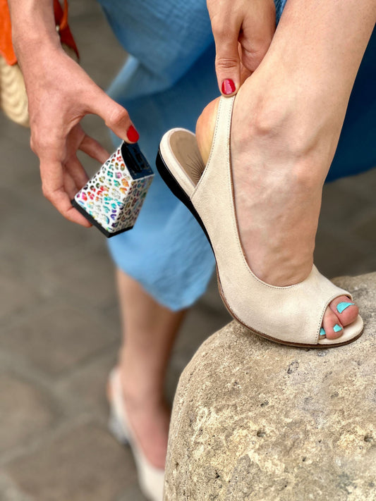 Sophie Sling Back Velours Amande - Tanya Heath Paris