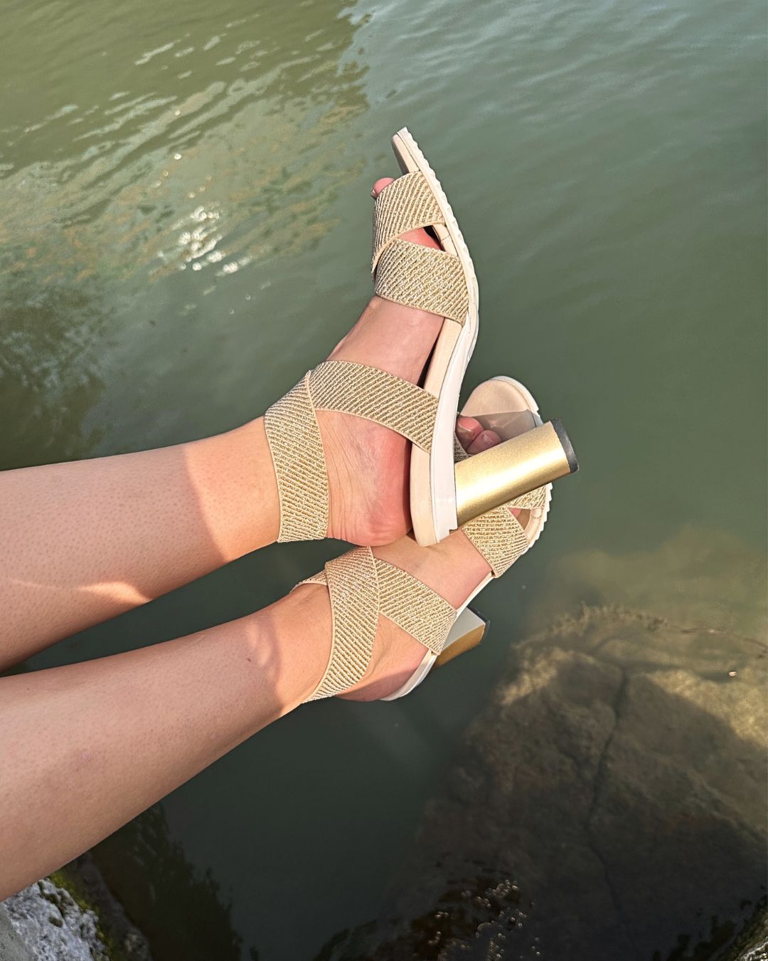 Sandale beige à talon amovible