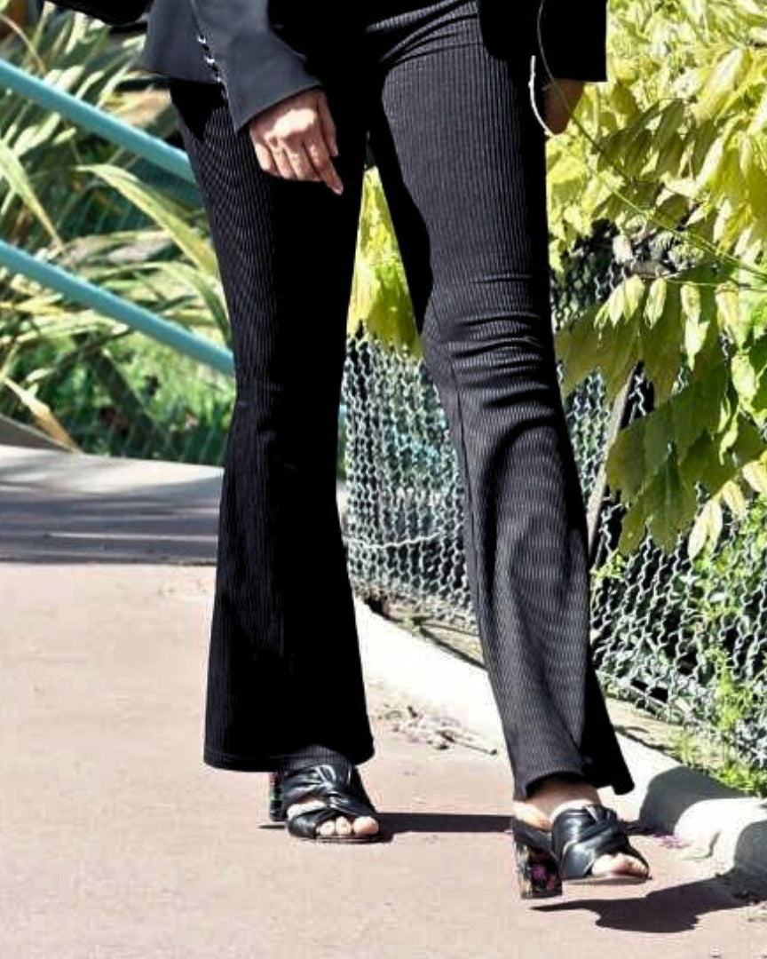 Manon Mulle Puff Noir - Tanya Heath Paris